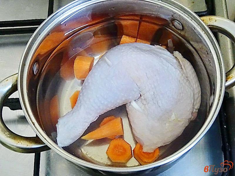 Фото приготовление рецепта: Суп пюре из тыквы на курином бульоне шаг №2