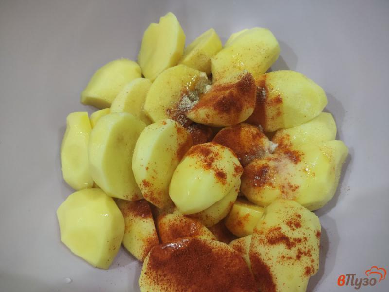 Фото приготовление рецепта: Курица в медово горчичном маринаде с картофелем шаг №5