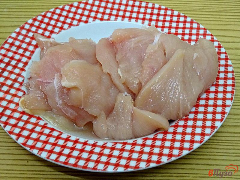 Фото приготовление рецепта: Шашлык из куриной грудки фаршированный шаг №6