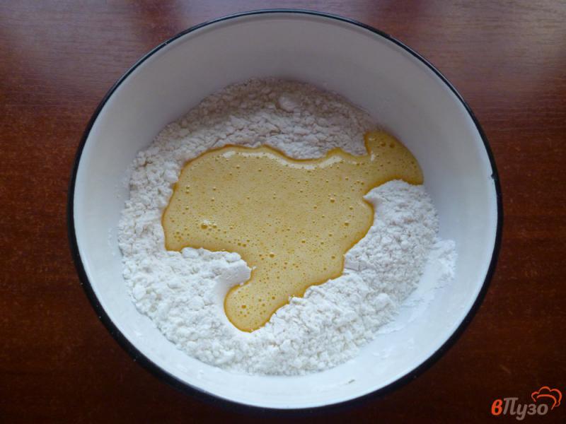 Фото приготовление рецепта: Печенье песочное на растительном масле шаг №3