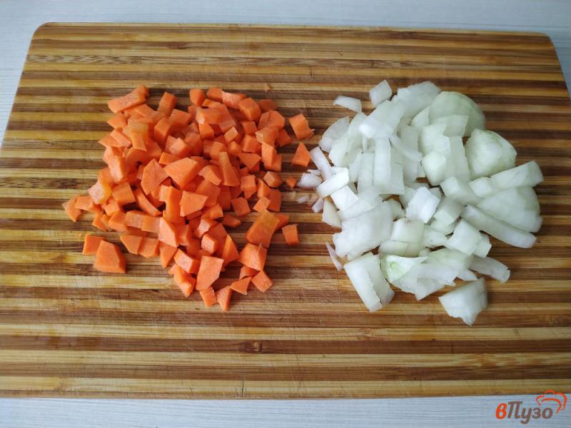 Фото приготовление рецепта: Картофель тушеный с помидорами шаг №3