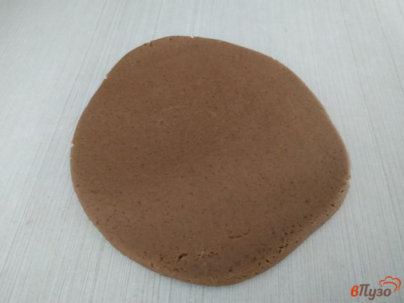Фото приготовление рецепта: Шоколадное песочное печенье шаг №6