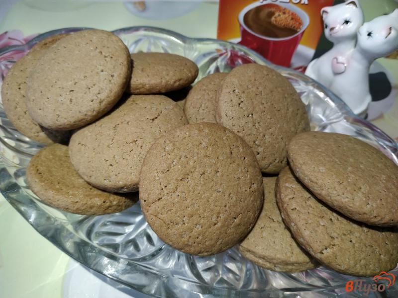 Фото приготовление рецепта: Шоколадное песочное печенье шаг №10