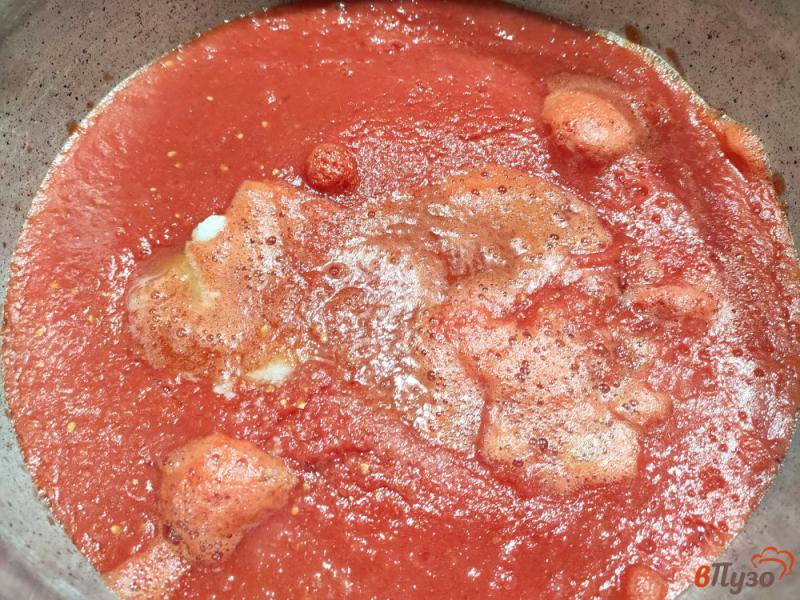 Фото приготовление рецепта: Баклажаны в томатном соусе шаг №8