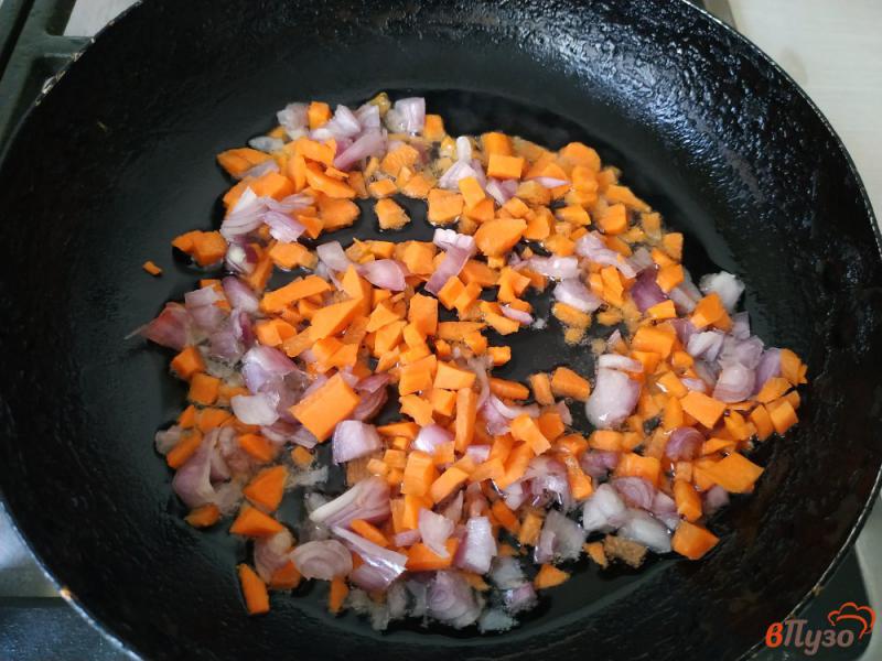 Фото приготовление рецепта: Постный гороховый суп с гренками шаг №5