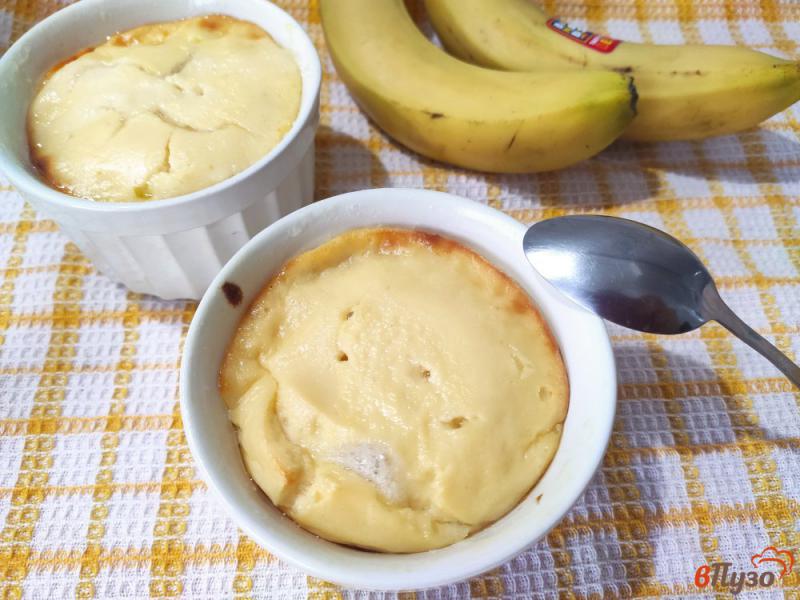 Фото приготовление рецепта: Творожный десерт с бананами шаг №8