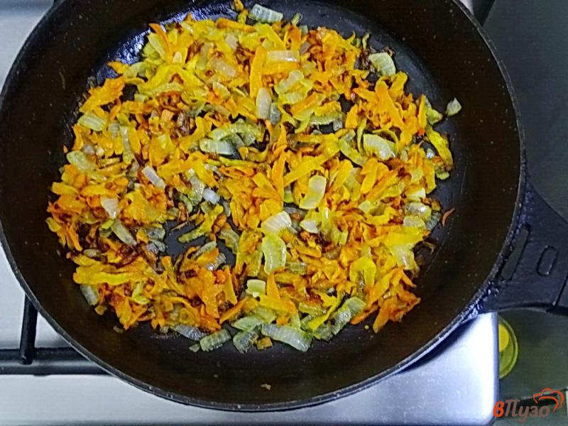 Фото приготовление рецепта: Лосось запеченный с рисом и овощами шаг №2