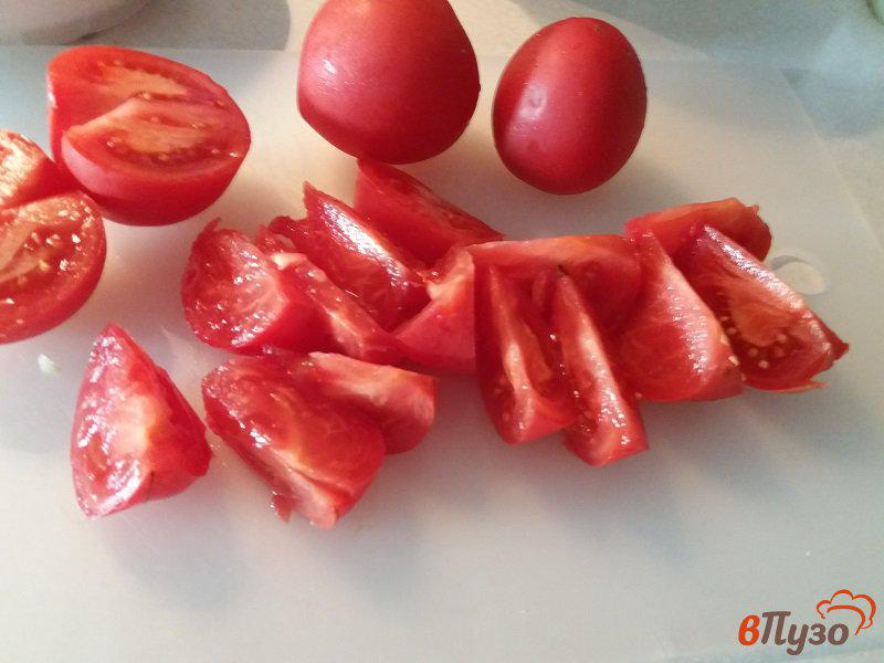 Фото приготовление рецепта: Шакароб салат из помидор к плову шаг №4