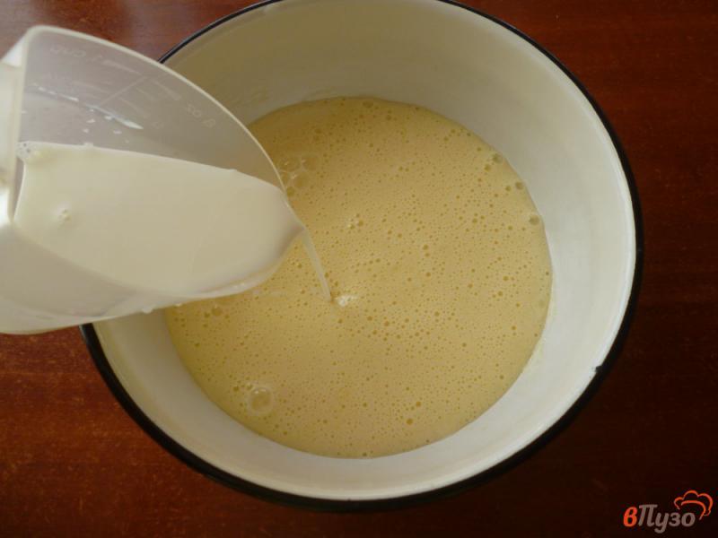 Фото приготовление рецепта: Кекс с сухофруктами шаг №4