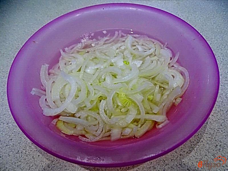 Фото приготовление рецепта: Салат из лука шаг №3