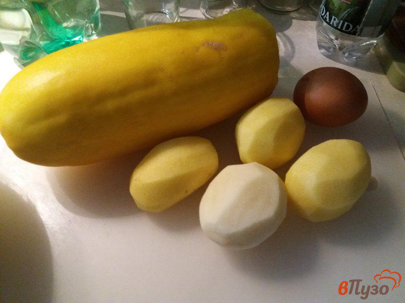 Фото приготовление рецепта: Драники из картофеля и кабачка шаг №1