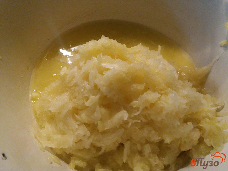 Фото приготовление рецепта: Драники из картофеля и кабачка шаг №2