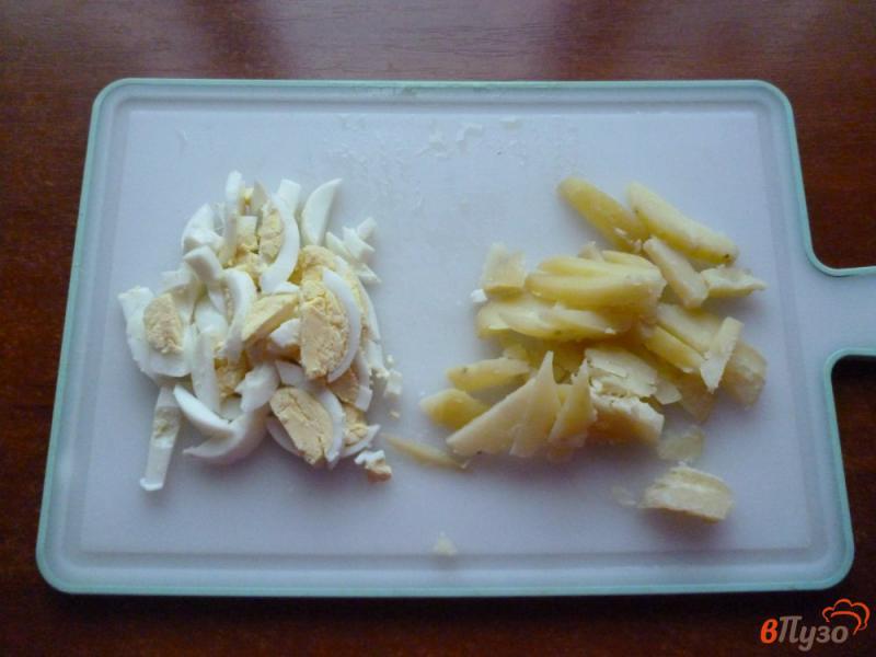Фото приготовление рецепта: Салат из утиного филе шаг №5