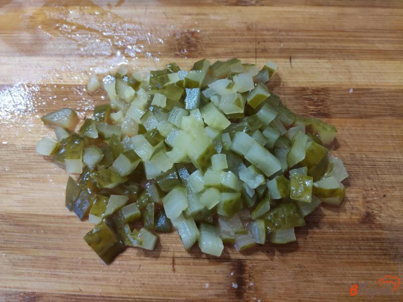 Фото приготовление рецепта: Салат из зимних овощей шаг №4