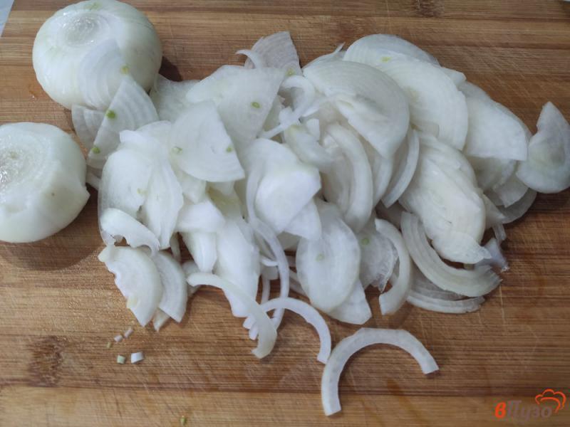 Фото приготовление рецепта: Мясной салат с овощами и сметанной заправкой шаг №1