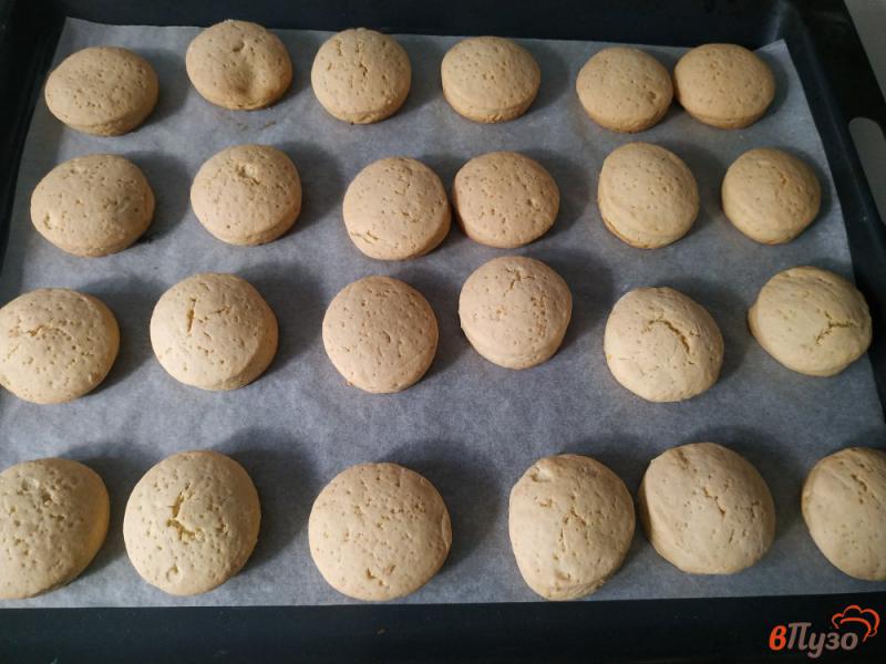 Фото приготовление рецепта: Песочное печенье с цедрой лимона шаг №9