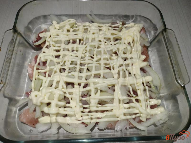 Фото приготовление рецепта: Картофель по-французски со свининой шаг №6