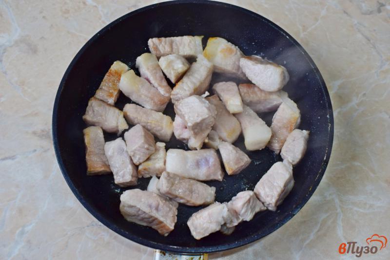 Фото приготовление рецепта: Свинина в сливках с подливой шаг №1