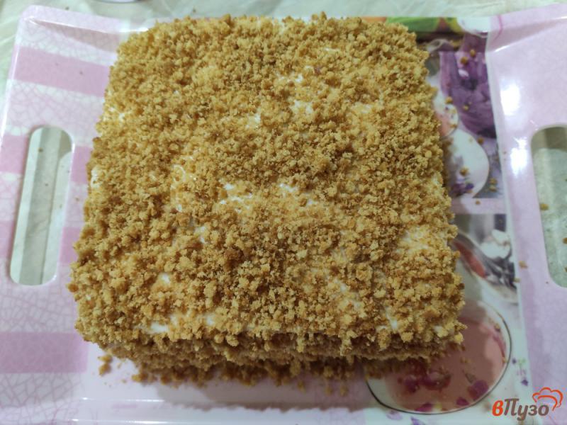 Фото приготовление рецепта: Медовый торт со сгущенкой шаг №18