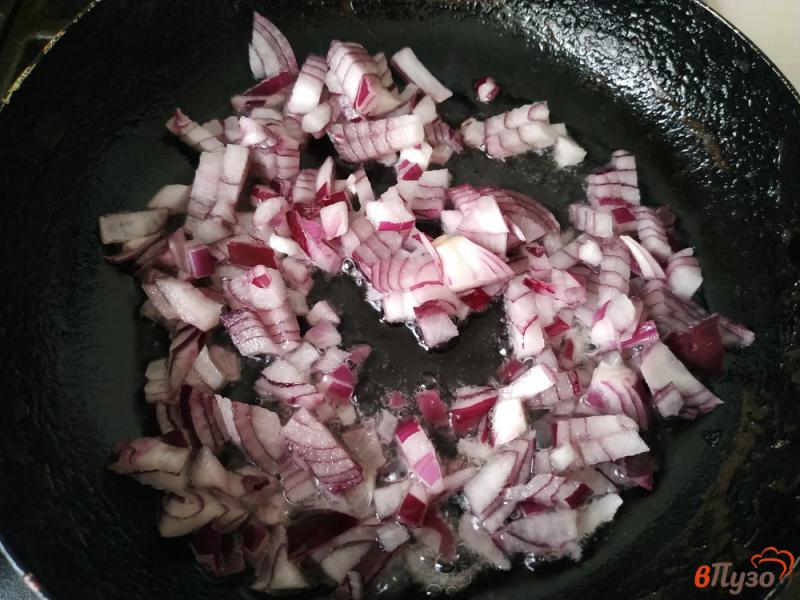 Фото приготовление рецепта: Запеченые грибы фаршированные картофелем шаг №3