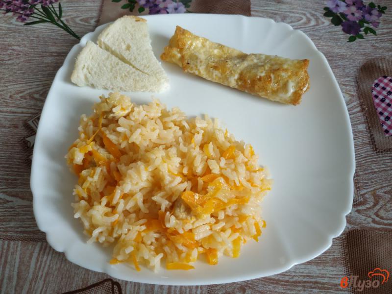 Фото приготовление рецепта: Куриное филе с гарниром и овощами шаг №11
