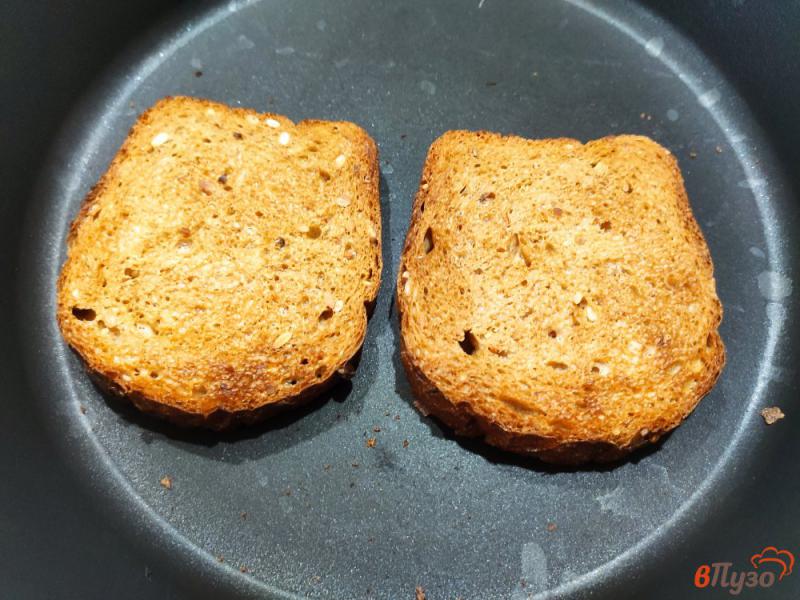 Фото приготовление рецепта: Бутерброды с творожно сырной намазкой шаг №5