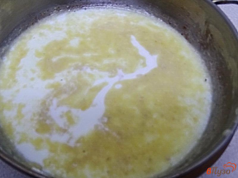 Фото приготовление рецепта: Шпинат в сметанно-сырном соусе шаг №6