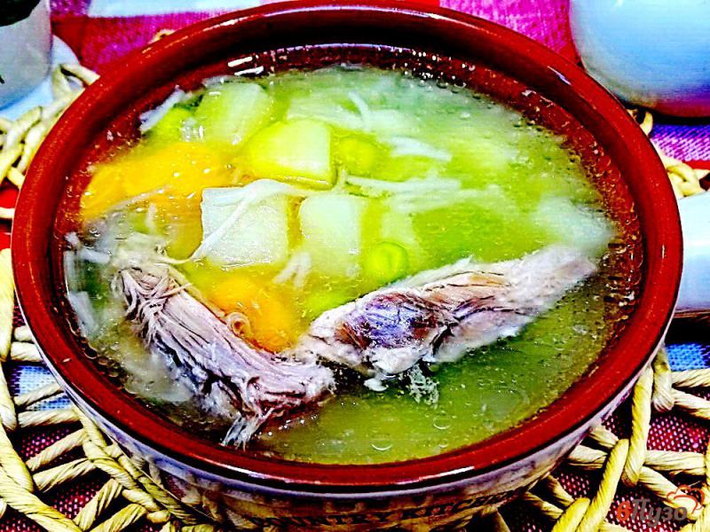 Фото приготовление рецепта: Суп из кролика с горошком и вермишелью шаг №6