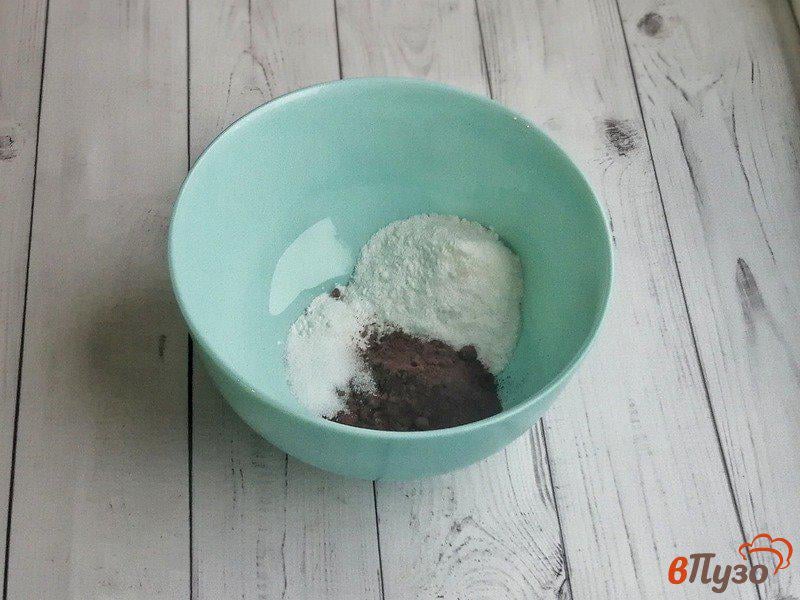 Фото приготовление рецепта: Вишневый кекс без сахара шаг №1