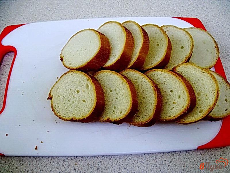 Фото приготовление рецепта: Бутерброды с сельдью по-голландски шаг №2