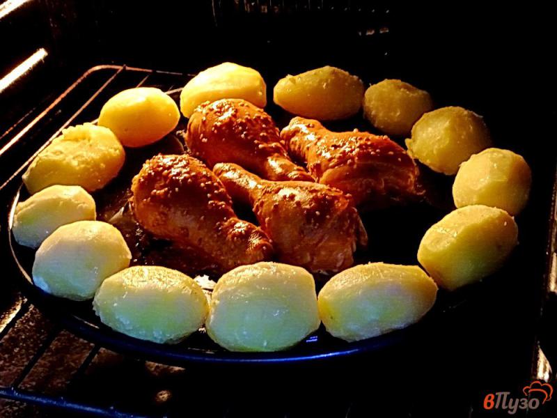 Фото приготовление рецепта: Куриные голени с горчицей в духовке шаг №7