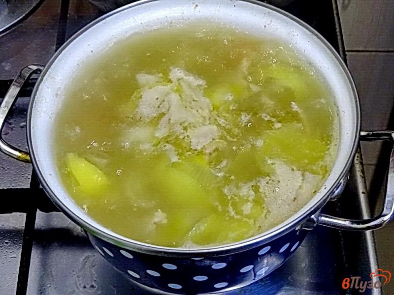 Фото приготовление рецепта: Суп пюре картофельный на курином бульоне шаг №5
