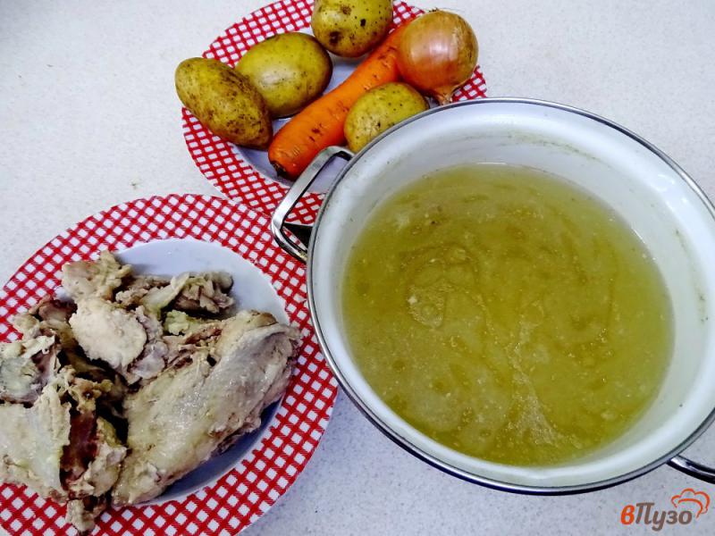 Фото приготовление рецепта: Суп пюре картофельный на курином бульоне шаг №1