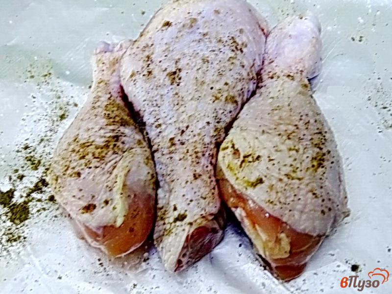 Фото приготовление рецепта: Куриные голени с майонезом и чесноком в духовке шаг №1