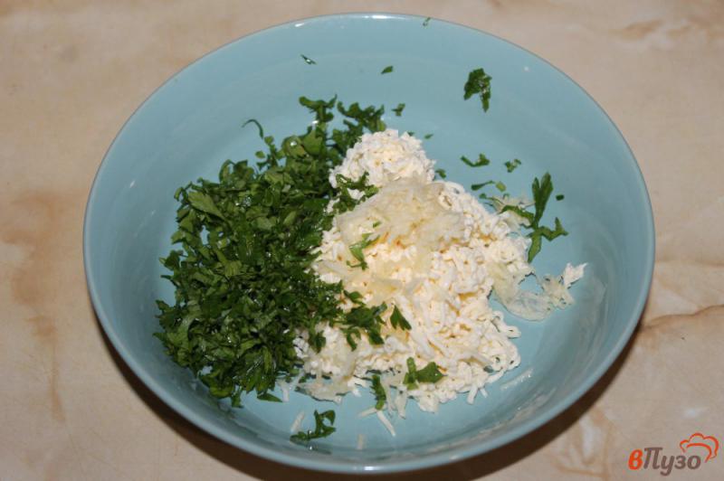 Фото приготовление рецепта: Кабачки в кляре со сметанно - сырным соусом шаг №4