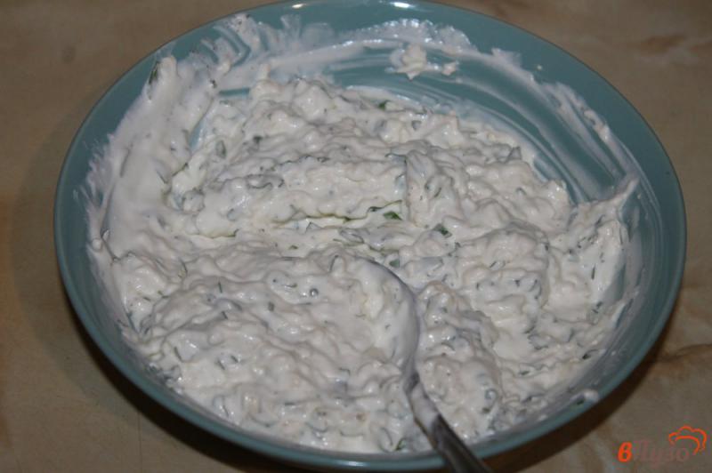Фото приготовление рецепта: Кабачки в кляре со сметанно - сырным соусом шаг №5