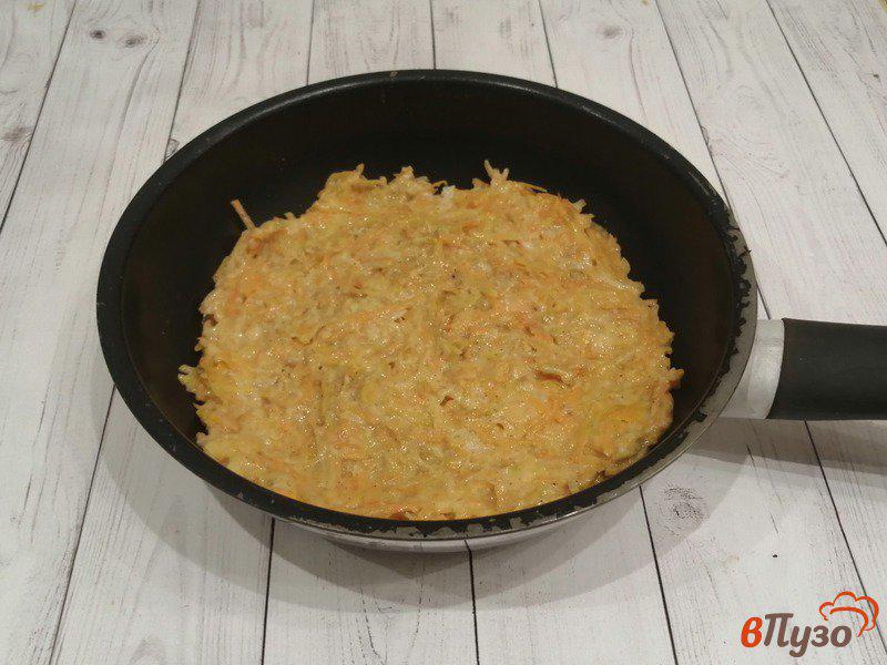 Фото приготовление рецепта: Торт из моркови на сковороде шаг №3