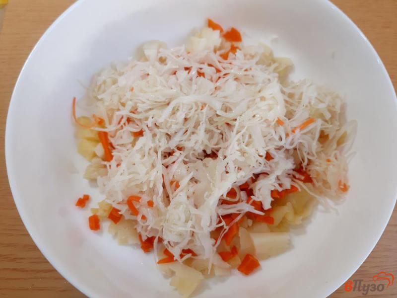 Фото приготовление рецепта: Салат свекольный с капустой по-корейски шаг №4