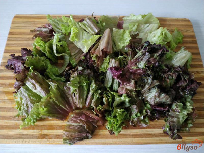 Фото приготовление рецепта: Греческий салат с желтыми помидорами шаг №3