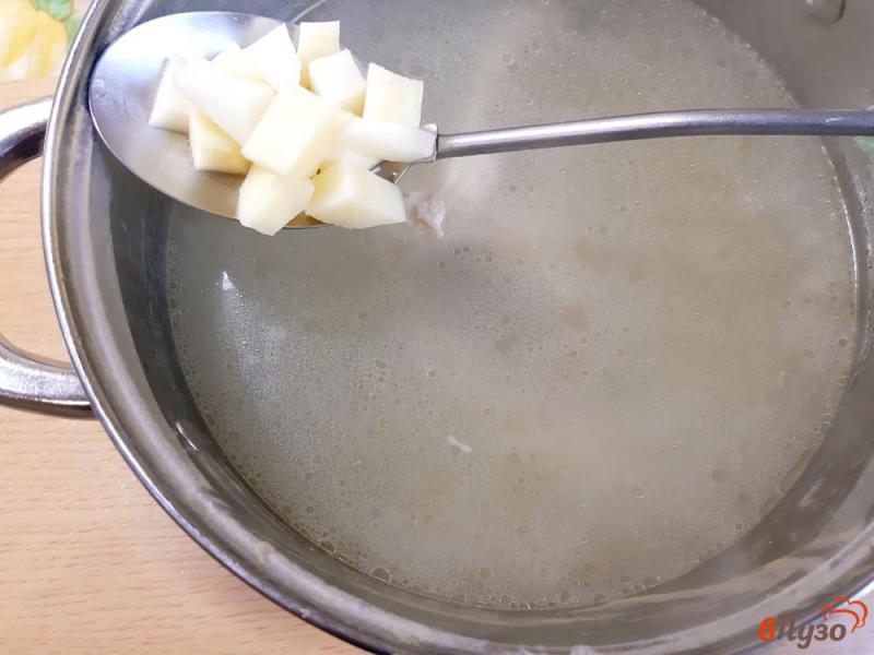 Фото приготовление рецепта: Суп гороховый из консервированного горошка шаг №5