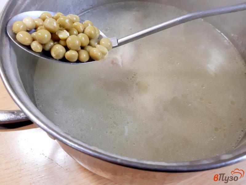 Фото приготовление рецепта: Суп гороховый из консервированного горошка шаг №6
