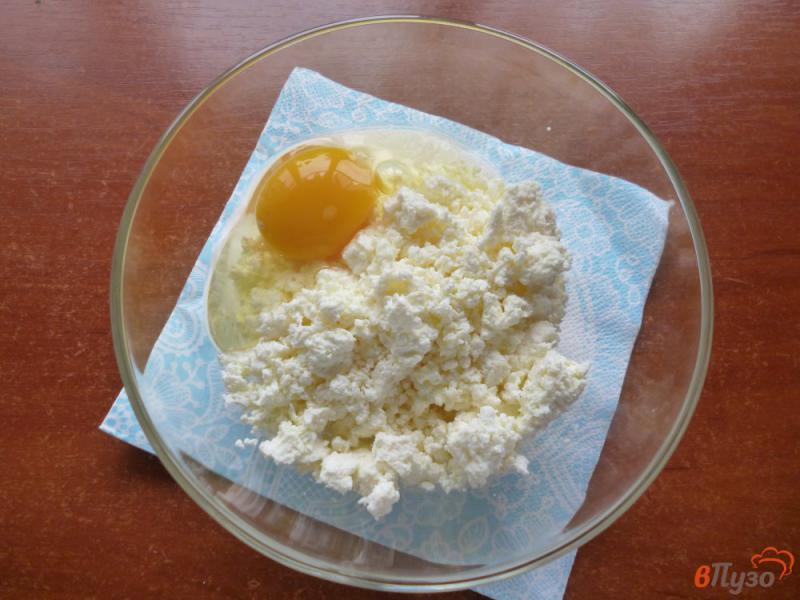 Фото приготовление рецепта: Творожные кексы с кокосовой стружкой шаг №1