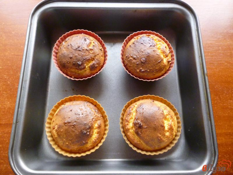 Фото приготовление рецепта: Творожные кексы с кокосовой стружкой шаг №6