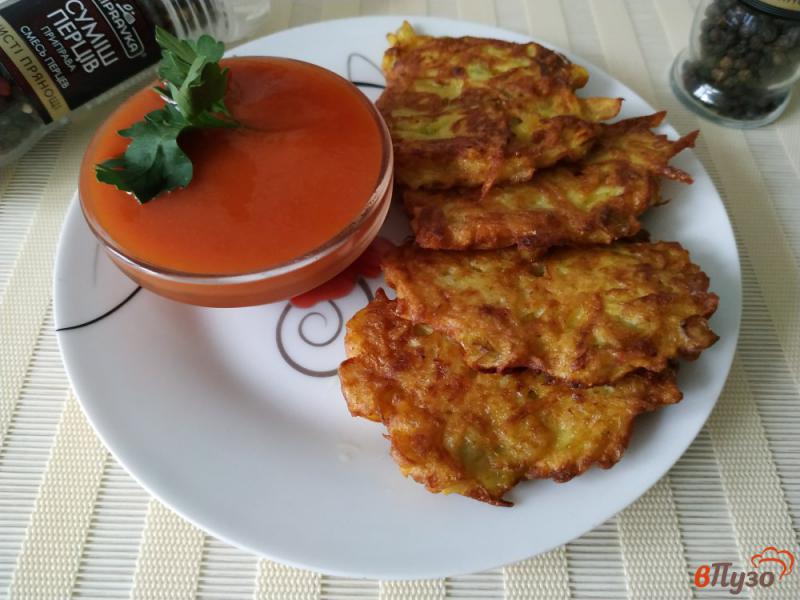 Фото приготовление рецепта: Картофельные драники с болгарским перцем шаг №7