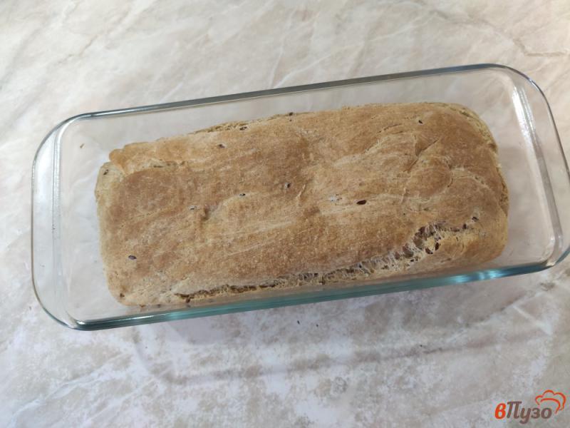 Фото приготовление рецепта: Хлеб с цельнозерновой мукой и семенами льна шаг №8