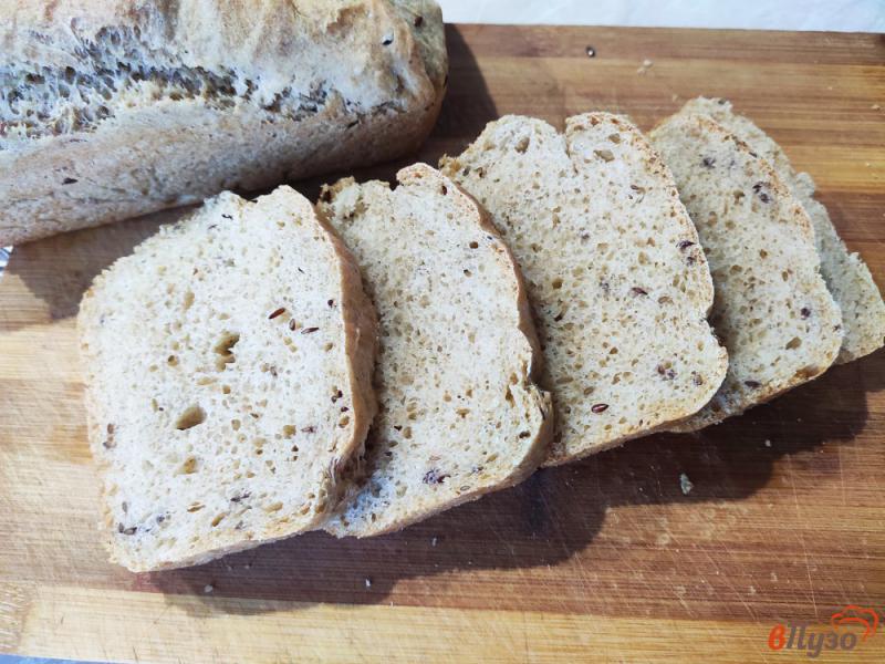 Фото приготовление рецепта: Хлеб с цельнозерновой мукой и семенами льна шаг №9