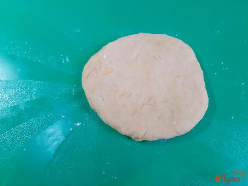 Фото приготовление рецепта: Пирожки гребешки на тыквенном тесте шаг №8
