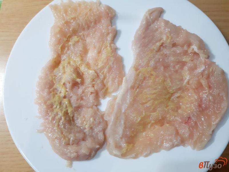 Фото приготовление рецепта: Куриные отбивные в кляре с майонезом шаг №3