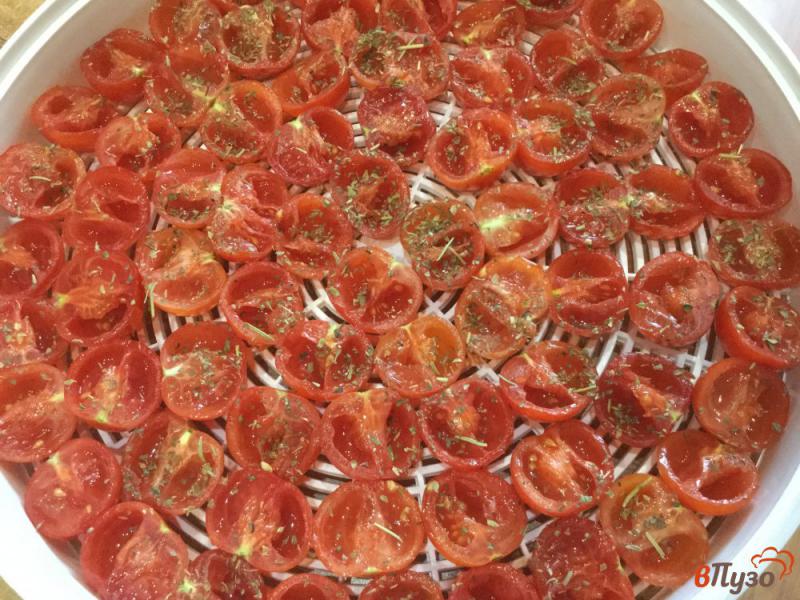 Фото приготовление рецепта: Вяленые помидоры шаг №5