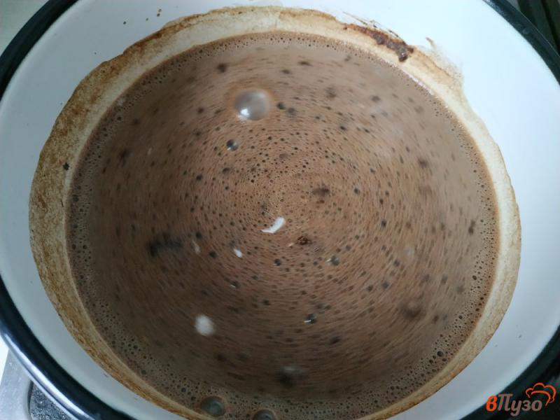 Фото приготовление рецепта: Шоколадный молочный кисель шаг №4